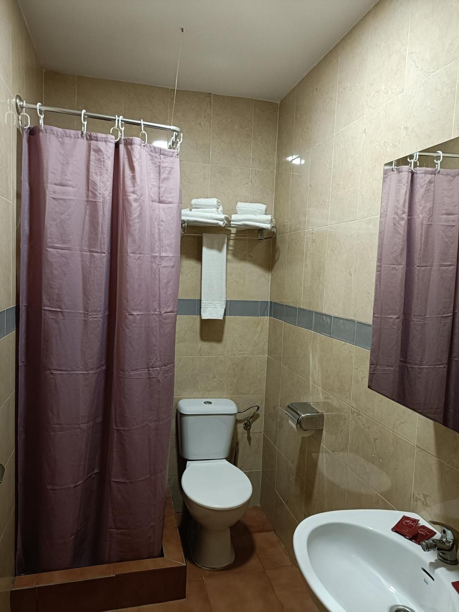 Hostal Batato Vejer de la Frontera Bagian luar foto